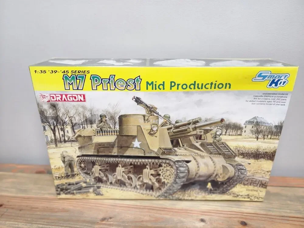 Dragon #6637 1/35 M7 Priest Mid Production w/Magic track